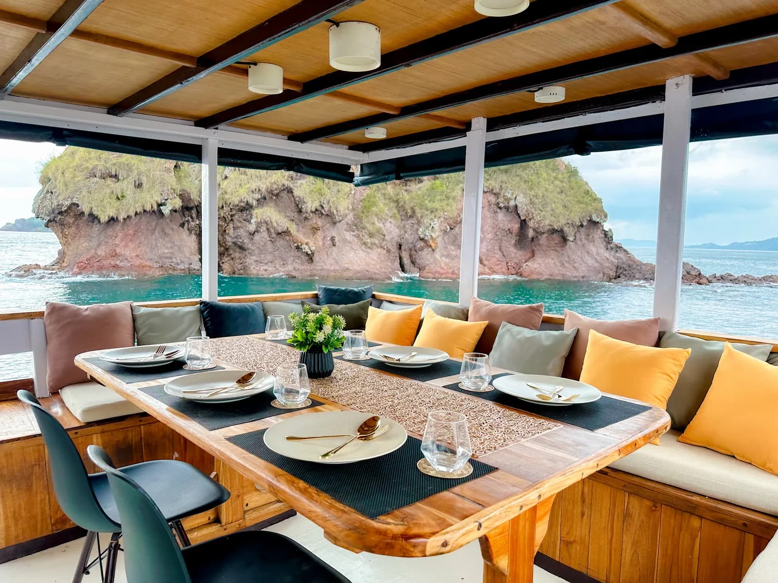 Komodo Tour 3H2M - Santemako Phinisi - Komodo Tour 3H2M - Santemako Phinisi - Full Day Tour Komodo