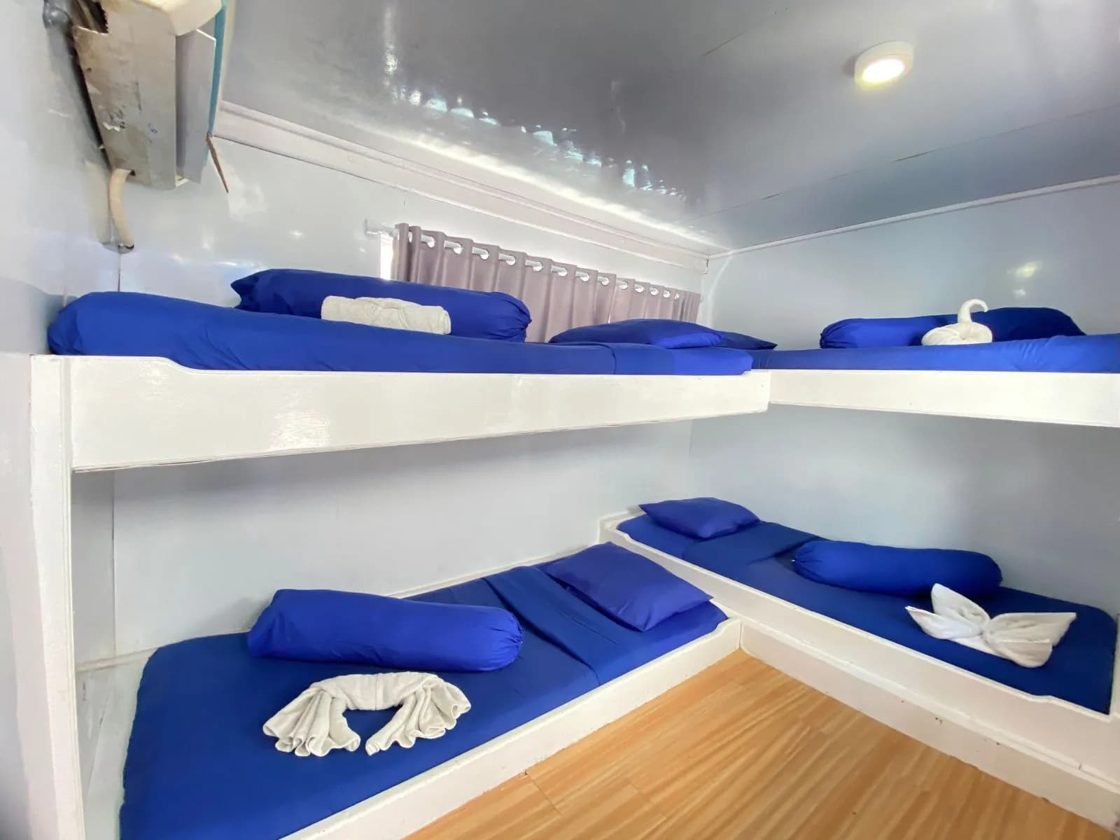 Share Cabin 1 - Komodo Labuan Bajo Phinisi Boat Cabin