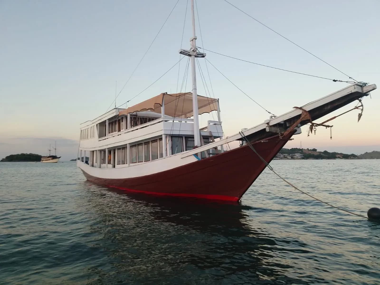 Sewa Privat – Cirox 1 - Sewa Privat – Cirox 1 - Full Day Tour Komodo