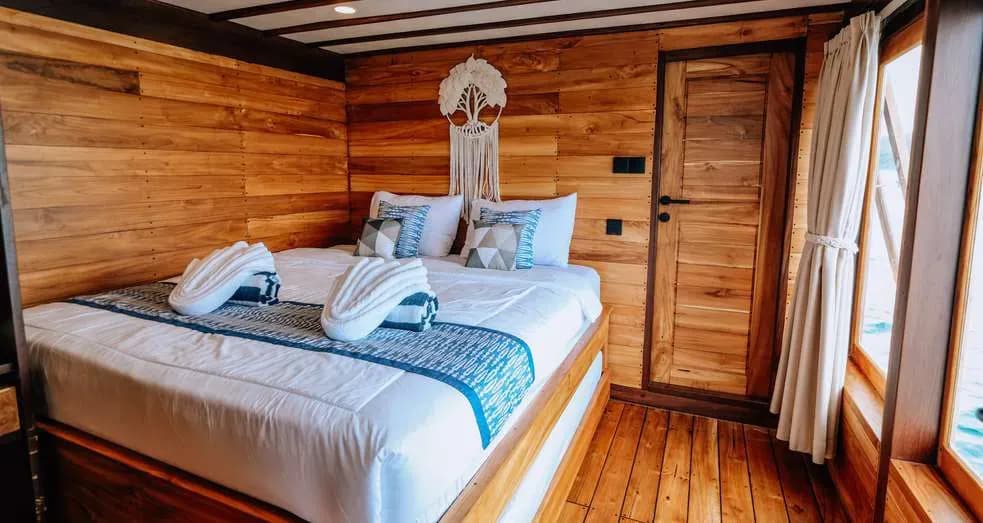 Jivana Cabin - Cabine du bateau Phinisi Komodo Labuan Bajo
