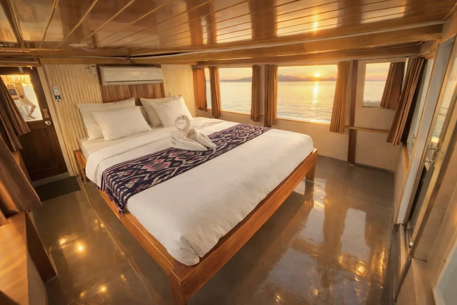 Master Cabin 1 - Kabine des Phinisi-Boots Komodo Labuan Bajo