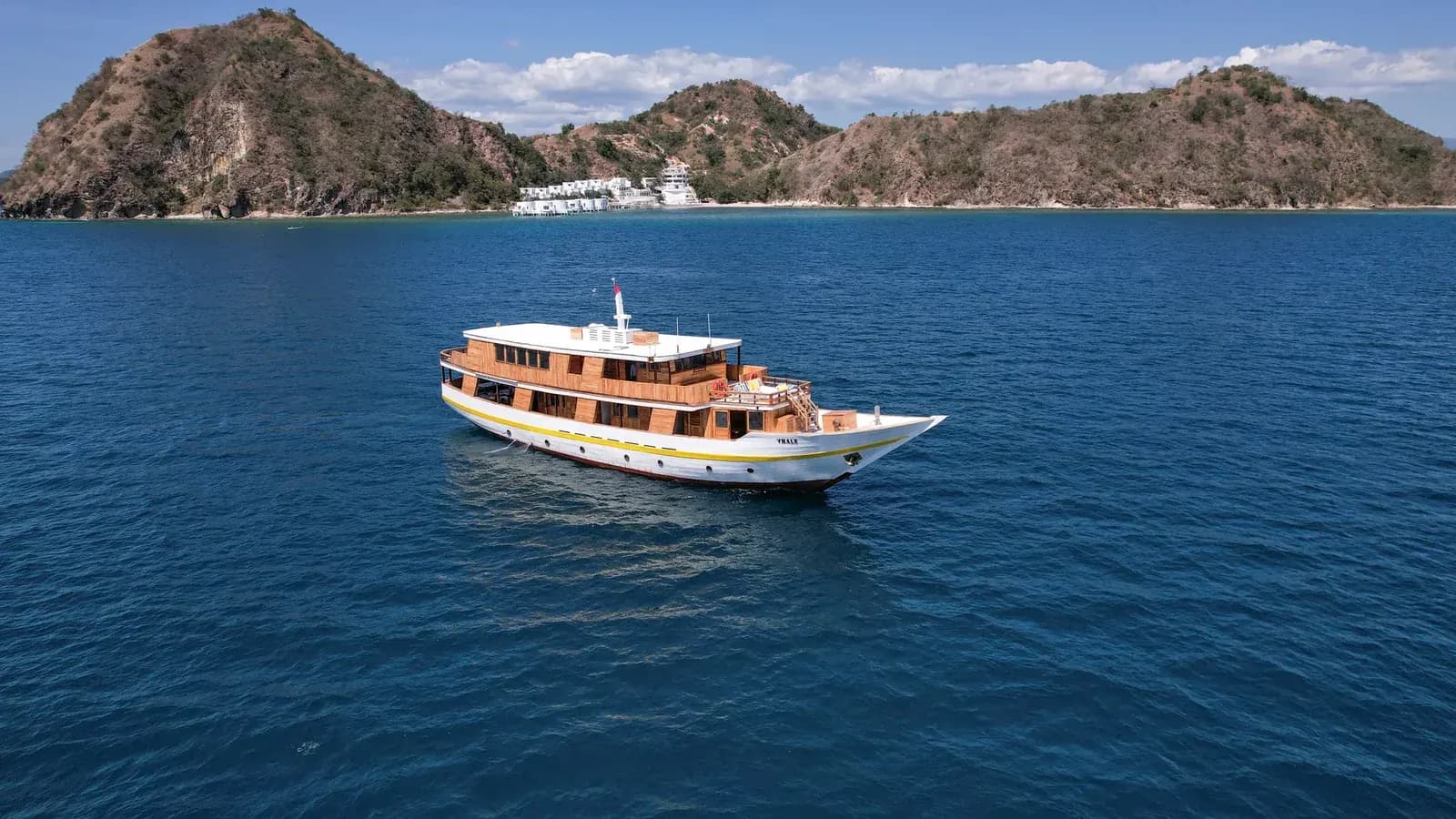 Charter Privé – Vhale - Charter Privé – Vhale - Full Day Tour Komodo